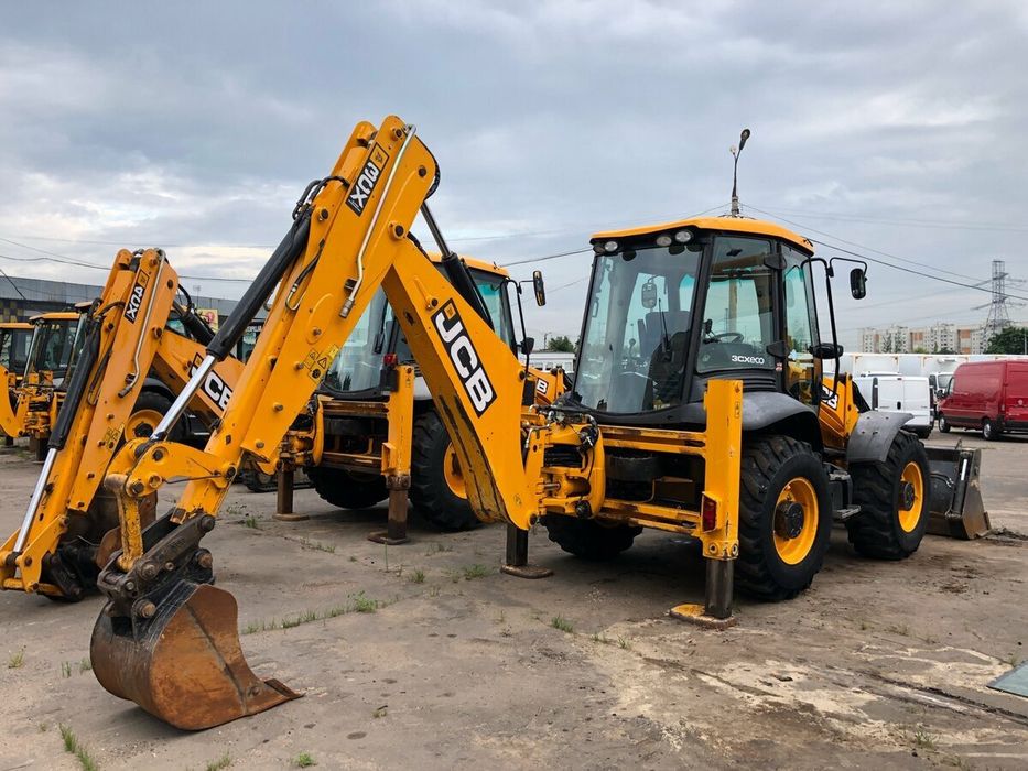 Услуги экскаватора погрузчика 3в1 трактор