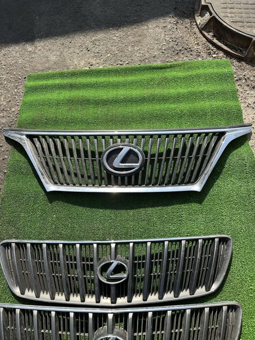 Решетка Lexus Rx330 Rx350 Rx400h  Оригинал