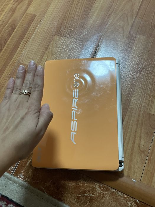 Продам Нетбук айсер