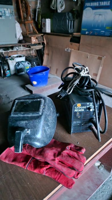 Сварочный аппарат инверторный "Ресанта" 250А