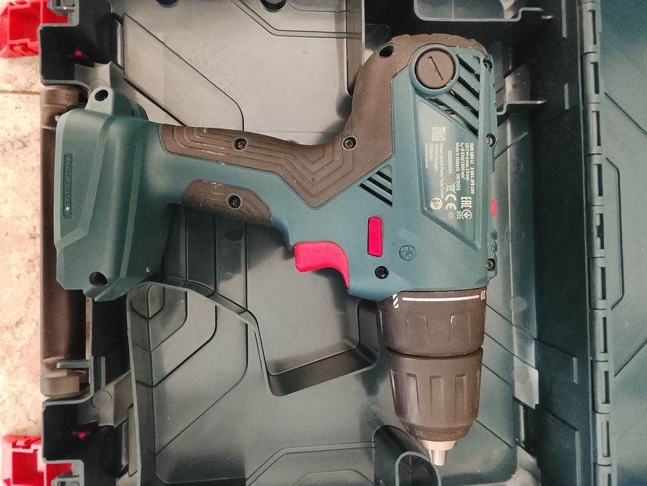 Винтоверт Bosch 18v  gsr 180- li  с куфар и гаранция