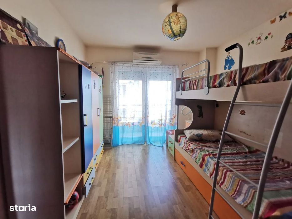 De vânzare apartament 3 camere statiunea Mamaia, zona Butoaie