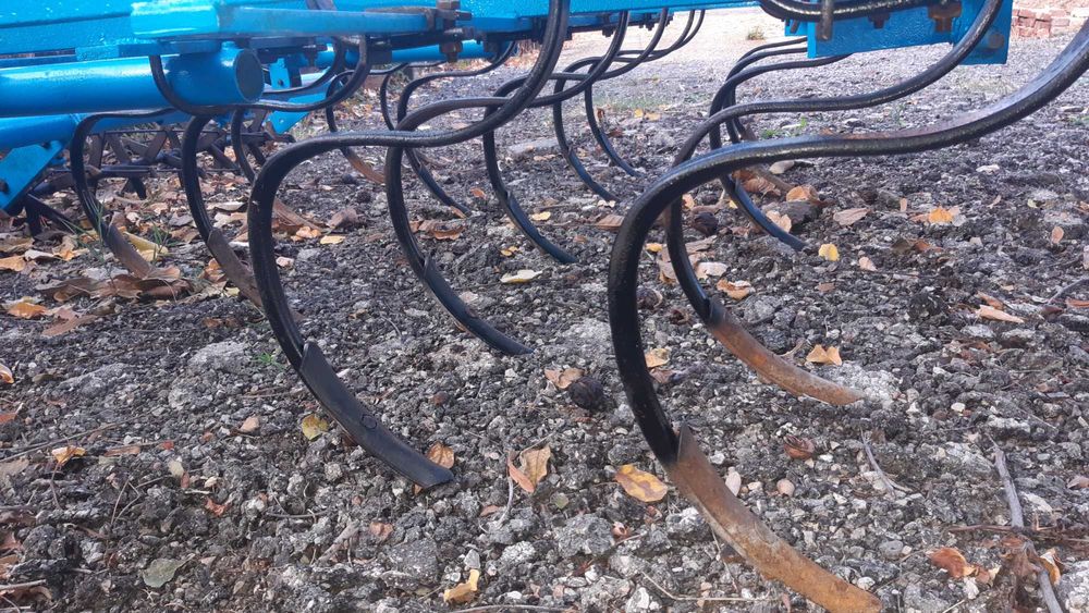 Пружинен култиватор