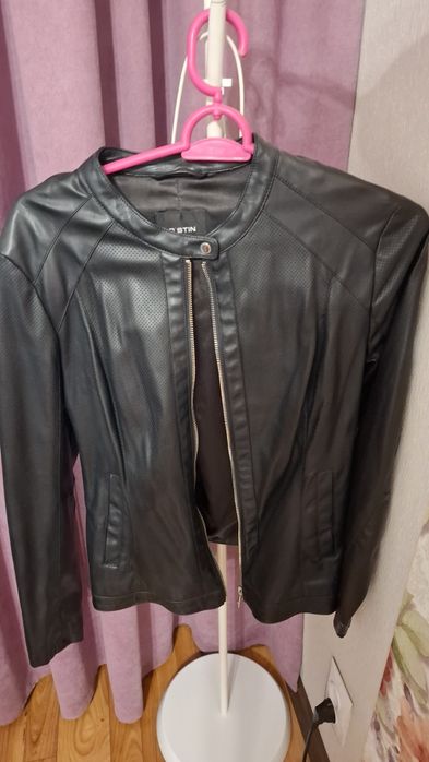 Продам куртку ostin