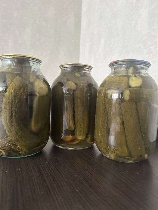 Соленье домашние огурцы