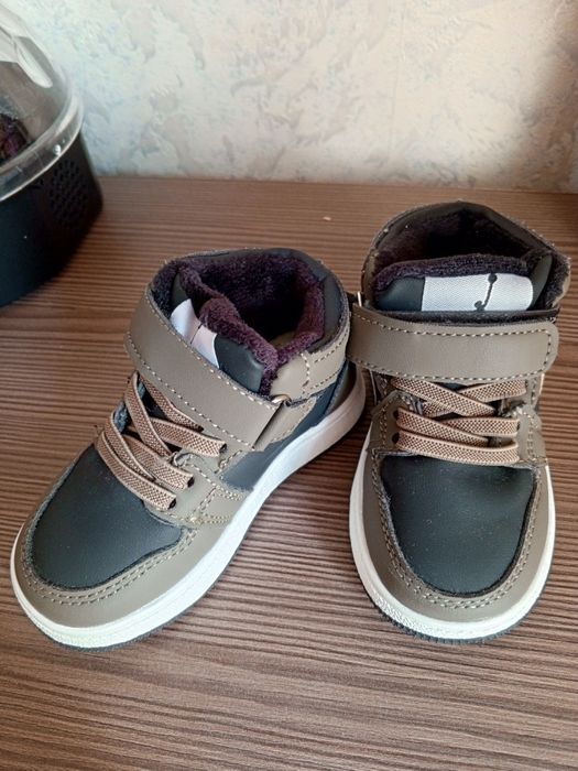 Продам демисезонные