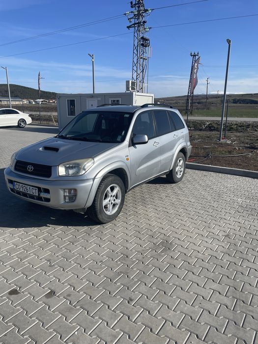Продавам РАВ 4 2003 гб