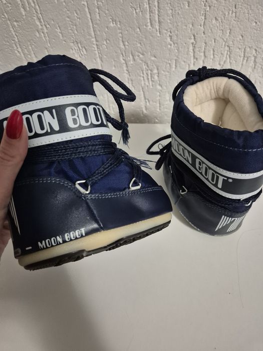 Детски апрески  Moon boot