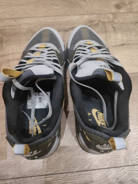 Продавам Nike Air Max 90