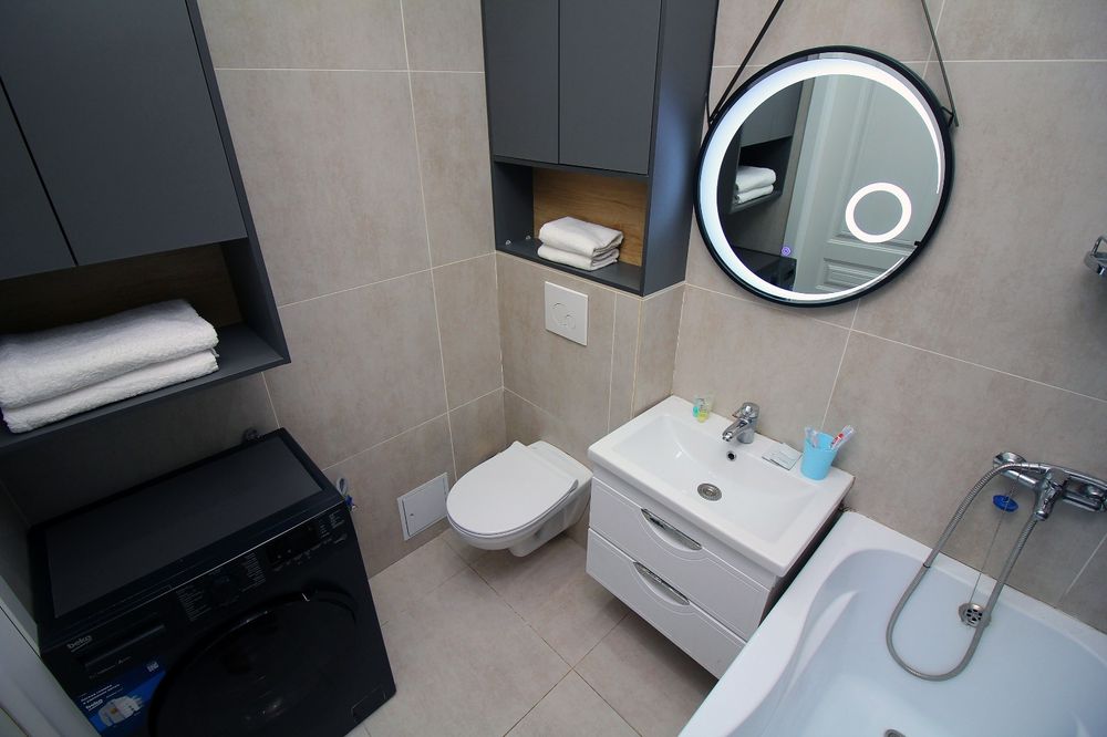 City Plus. 2 ком люкс посуточно рядом озером Сайран
