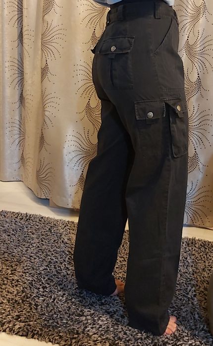 Blugi cargo marimea 40