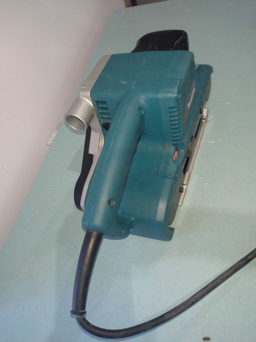 Makita DTM 51 в отлично състояние