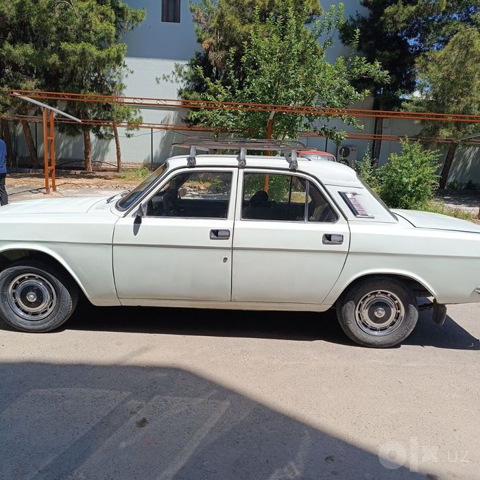 Газ 2410 Волга 1987 года