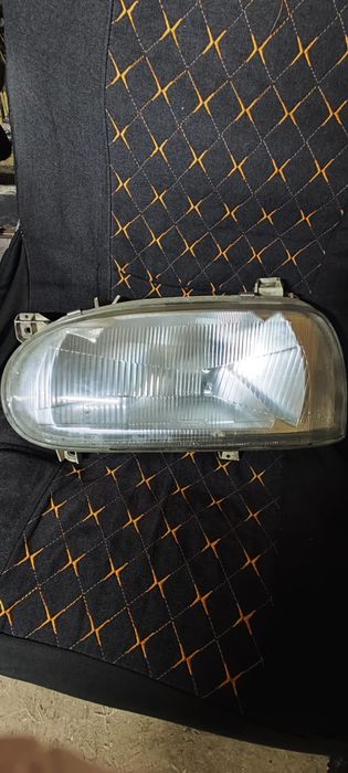 Продам фару на гольф