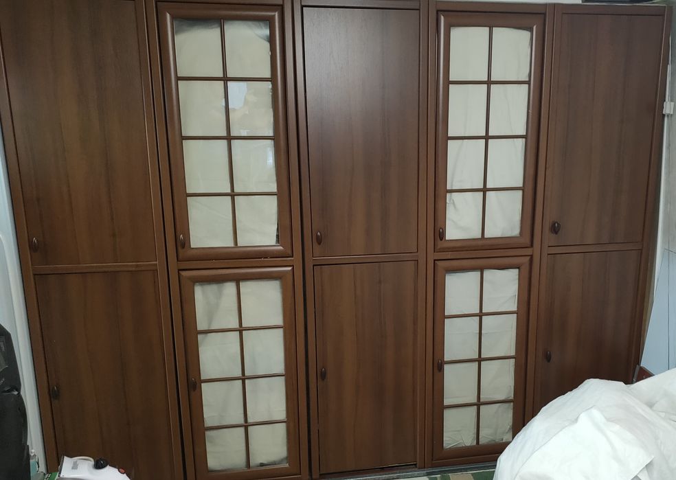 Продам шкаф - пенал