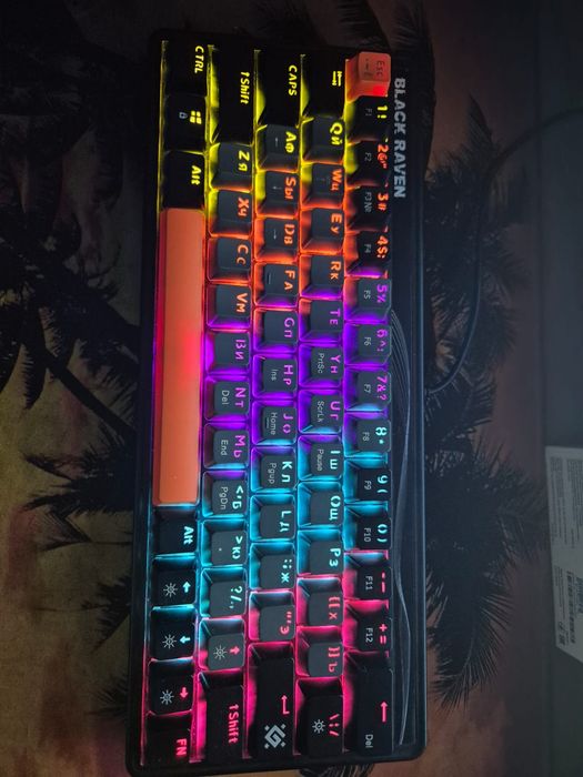 Продам клаву новую в идеале