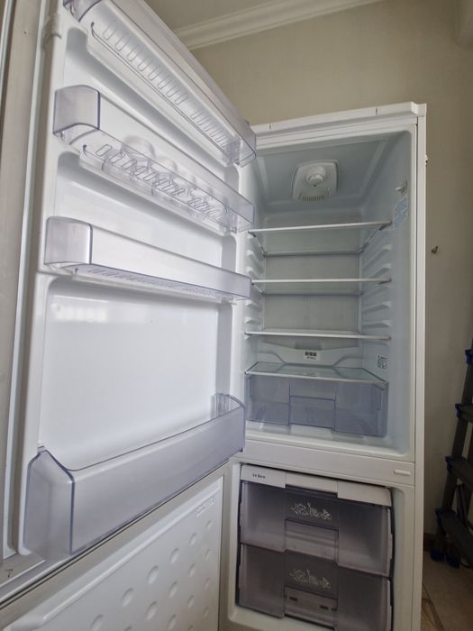 Холодильник beko