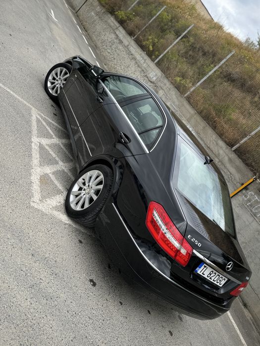 MERCEDES-BENZ E-Class 2011 — imagine 4