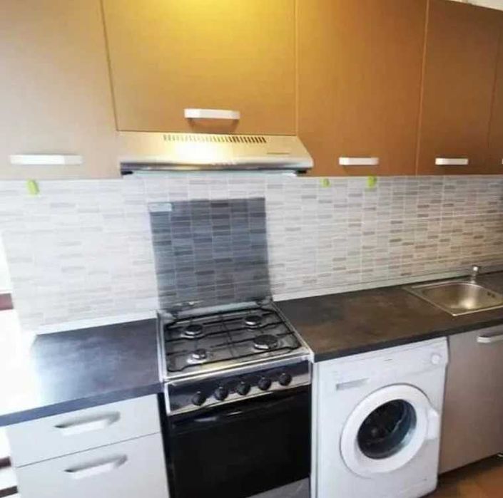 Дава се под наем Едностаен апартамент в Пловдив, Център - 28 кв.м за 147.9 € - Снимка #1