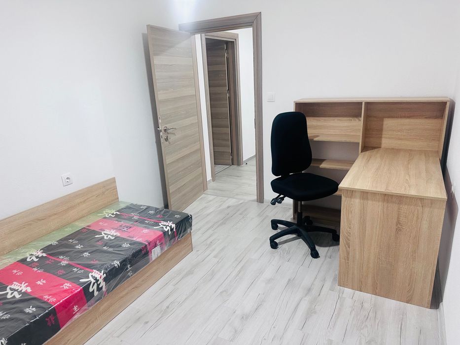 Дава се под наем Тристаен апартамент в Асеновград - 86 кв.м за 408 € - Снимка #2