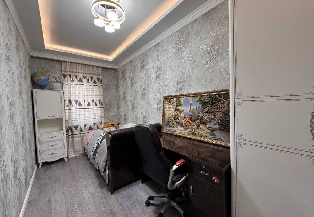 Продаётся 4х комнатная квартира на Ойбеке,ор Жемчуг