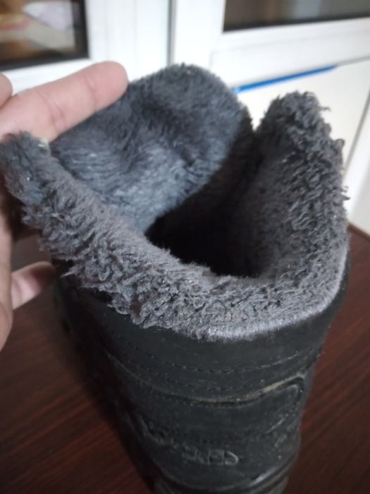 Зимние ботинки мальчику 33разм