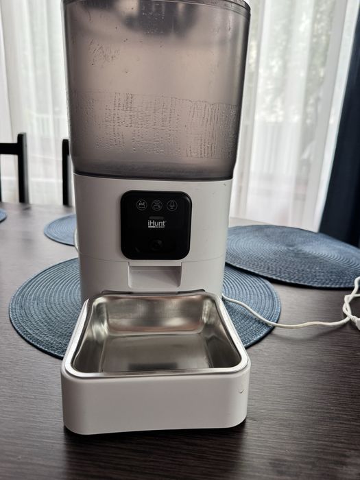 Dispenser hrana pisici/caini iHunt