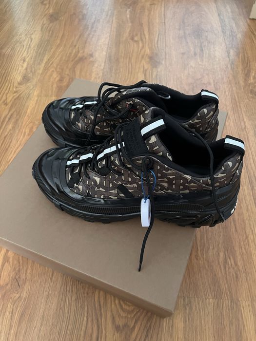 incaltaminte barbati Burberry Arthur