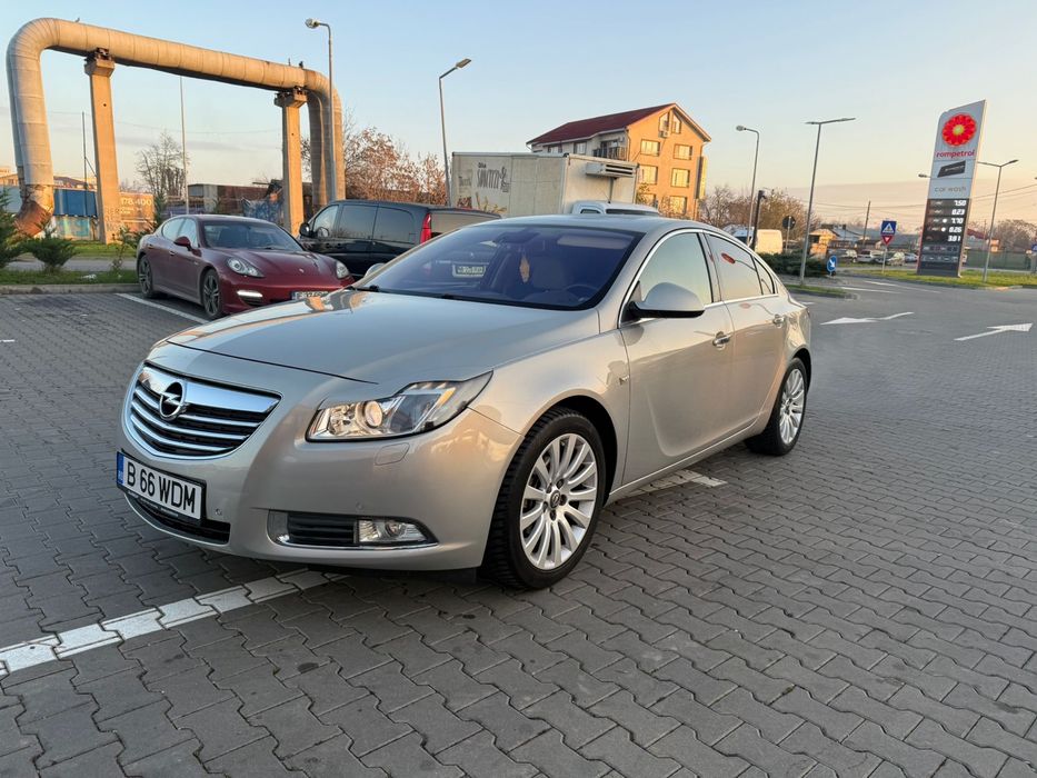 Opel insignia 1.8 GPL  2011
