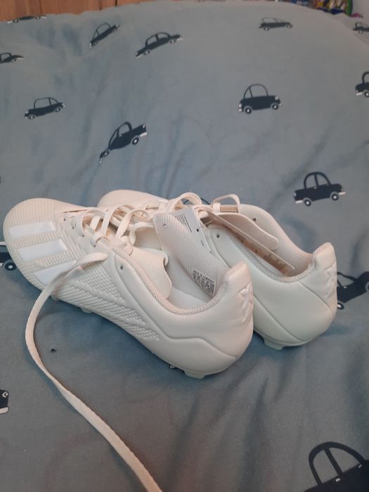 Ghete fotbal adidas noi marime 41