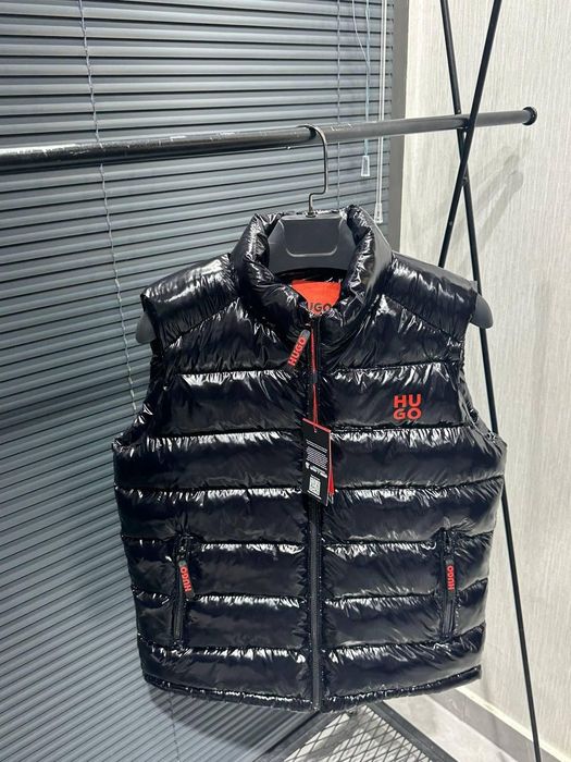 Vesta impermeabila Hugo.Calitate luxury.Toate mărimile disponibile