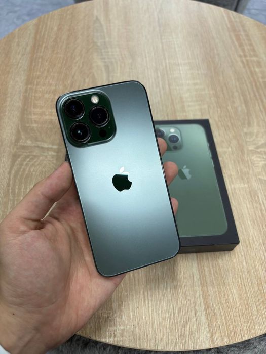 Iphone 13 pro green