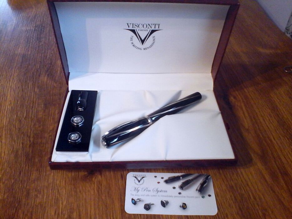 Луксозна химикалка Visconti Divina Black