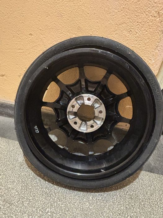 Резервна гума-патерица