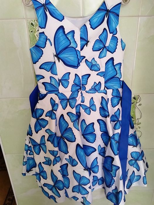 Нарядное платье для девочки