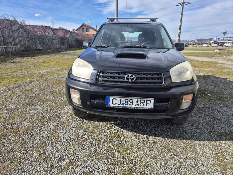 Vând Toyota Rav4
