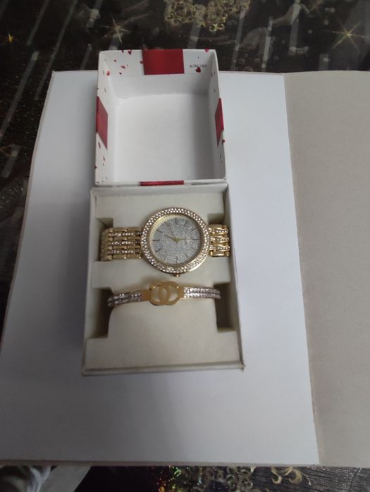 Ceas și brățară Chanel