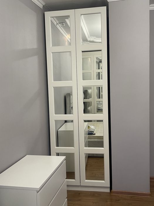 Шкафы зеркальные