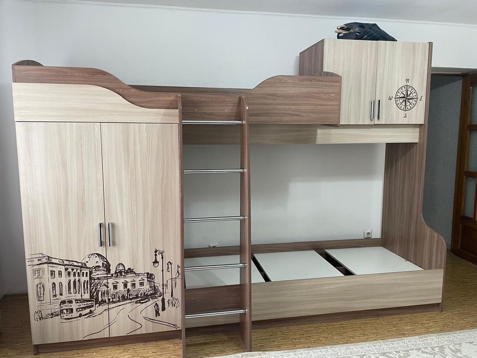 Продаётся двухъярусная кровать