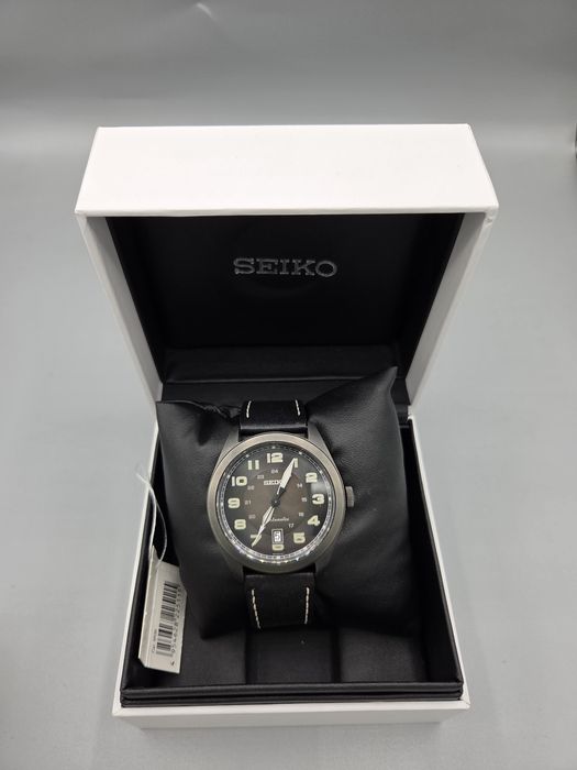 Ceas Seiko Military Automatic SRPC89K1 42.9mm Hardlex Cutie