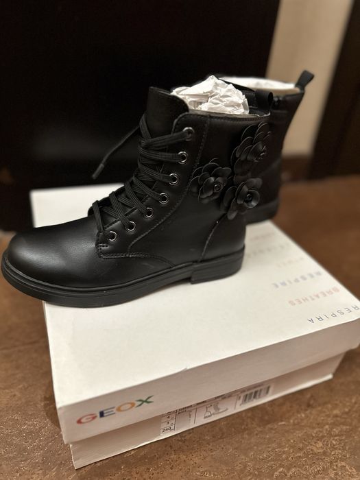 НОВЫЕ Ботинки демисезонные Geox для девочки 36р.