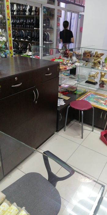 Продам торговый островок