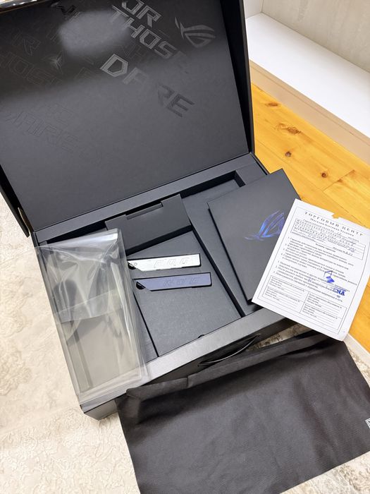 Asus rog strix scar G733Z