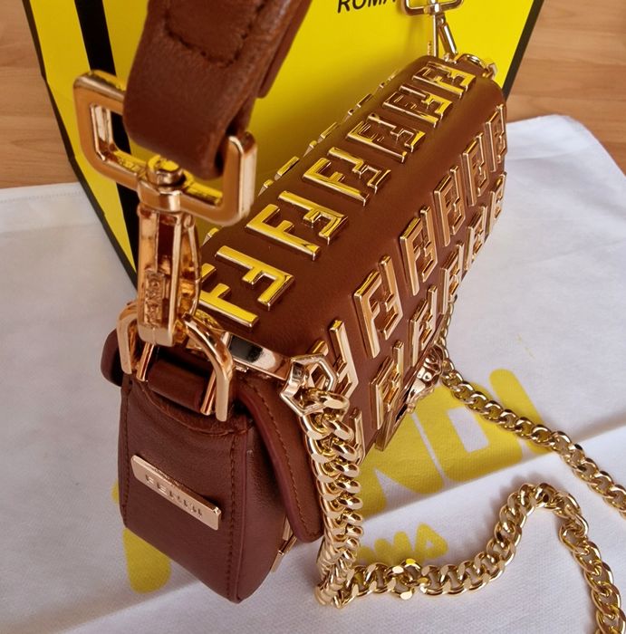 Geanta piele naturala,editie limitată, import Italia, saculet,eticheta