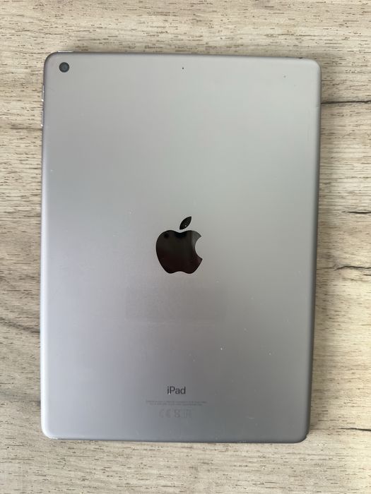 Apple iPad A1893.  generatia  6