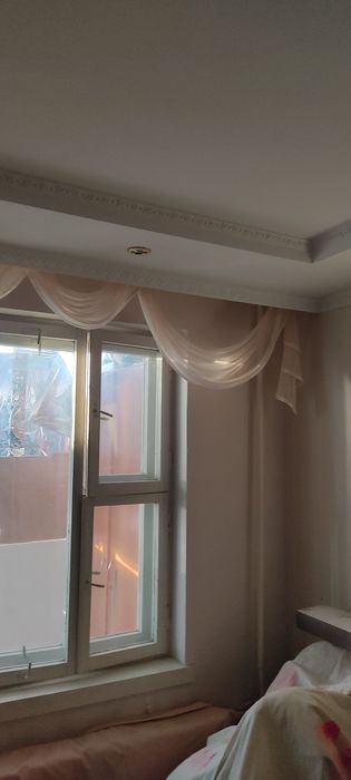 Продам нежно персиковый ламбрикен