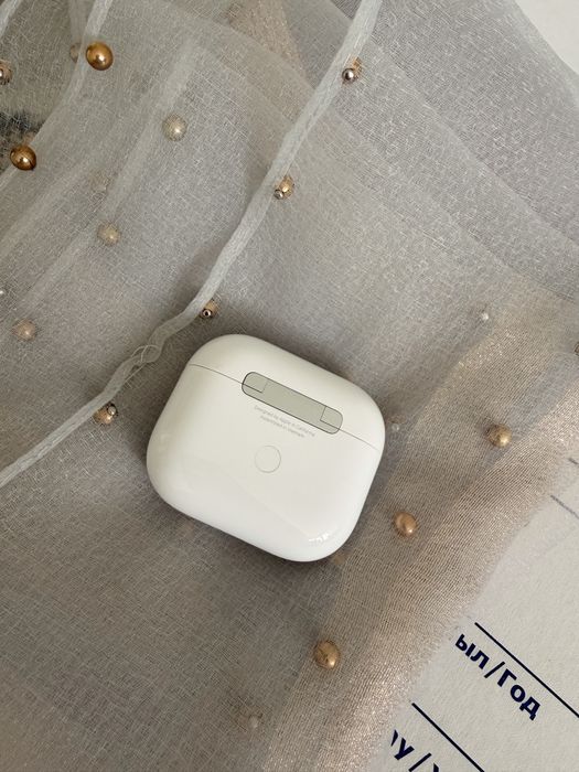 Продаю Airpods наушники