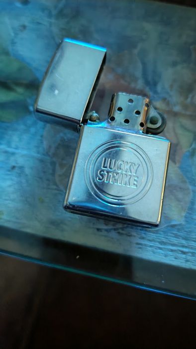 Zippo vintage, Lucky Strike