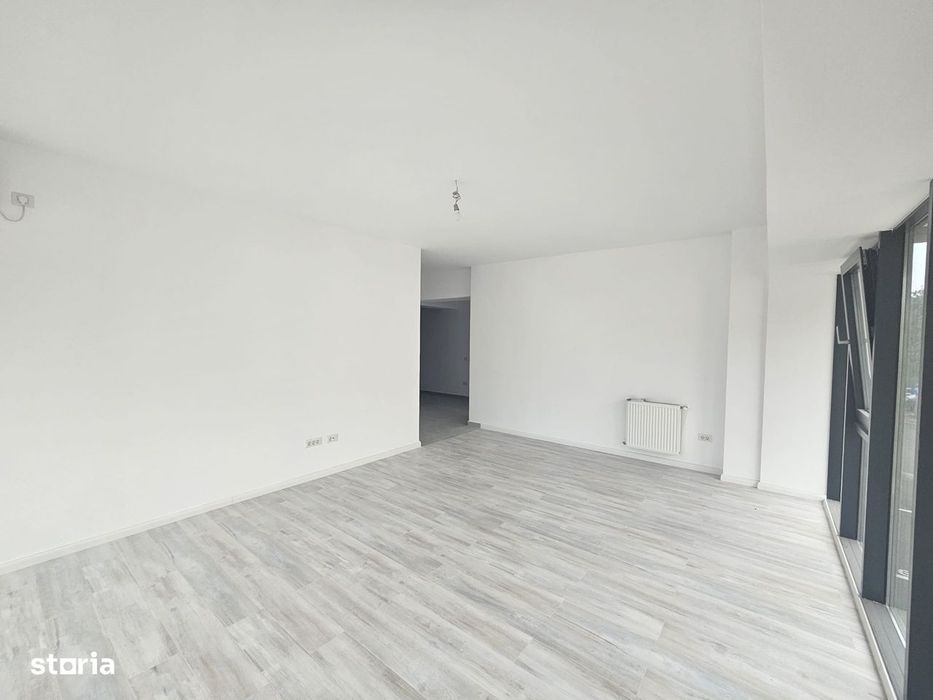 INTABULAT! MUTARE IMEDIATA! Apartament cu 2 camere decomandat Central