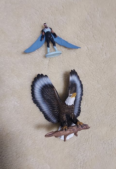 Figurina Schleich vultur + Marvel-Avengers-jucarii colectie originale